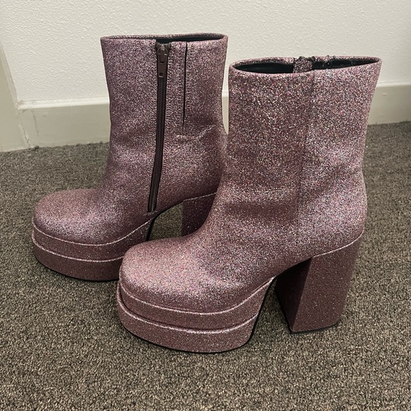 Steve Madden Shoes - Steve Madden Cobra Glitter Multi Platform Boots